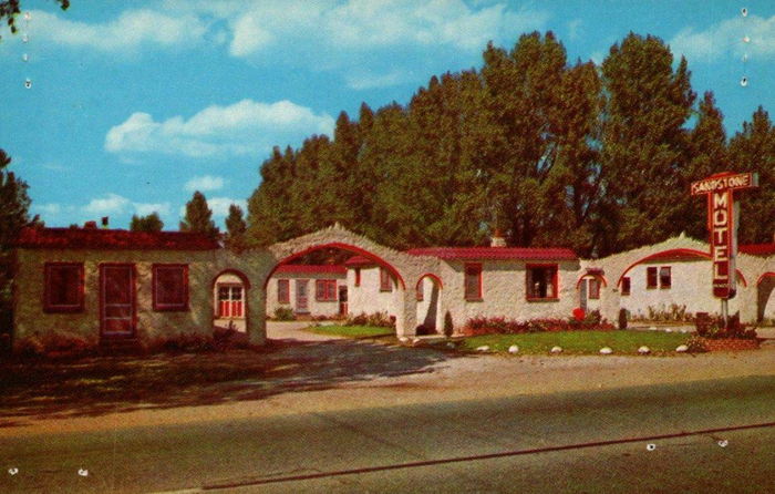 Sandstone Motel - Old Postcard Shots